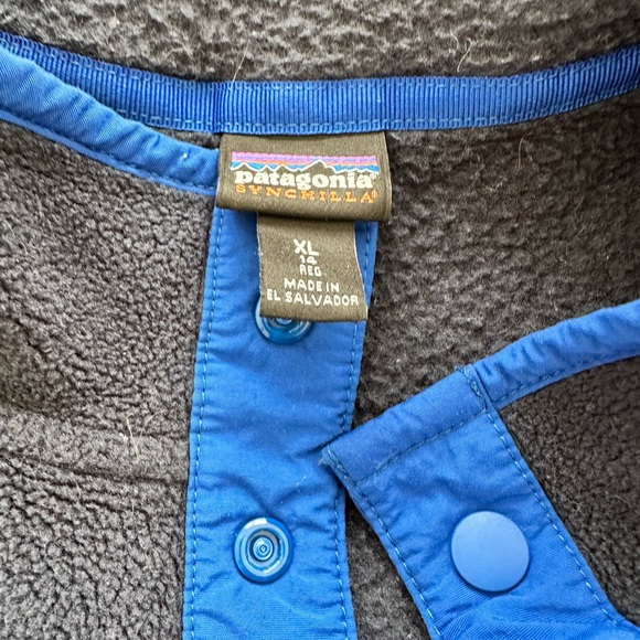 Patagonia Synchilla Navy and Gray Sweater - Picture 2 of 7